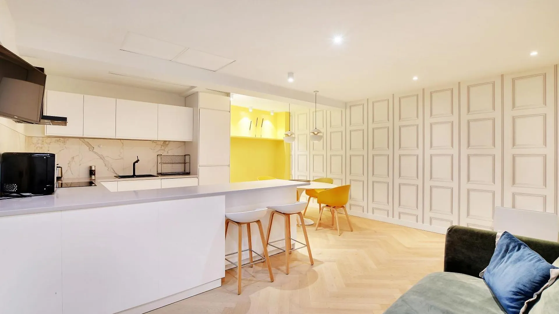 Pick A Flat'S Apartment In Triangle D'Or - Rue Penthievre Paris