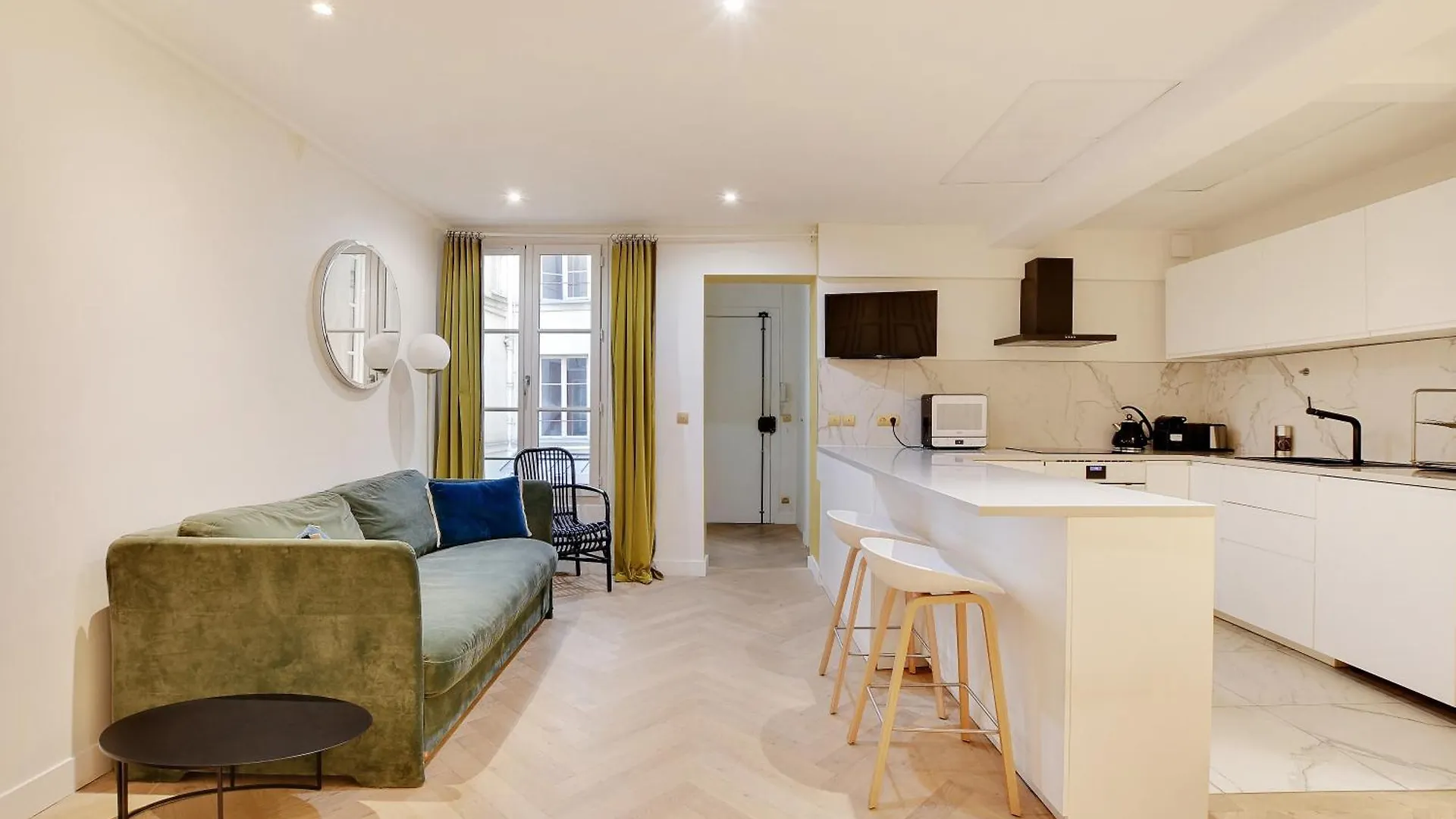 Pick A Flat'S Apartment In Triangle D'Or - Rue Penthievre Paris 0*,