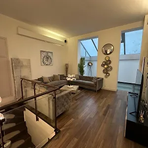 Les Champs Elysees-125m2 Modern And Spacious Paris
